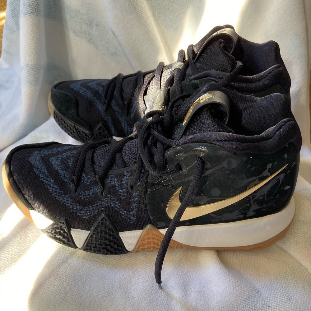 Nike Kyrie 4 Pitch Blue